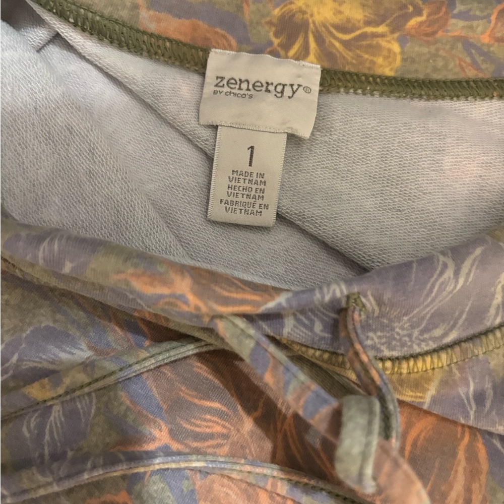 Chico’s Zenergy Floral Tie-Neck Tunic Floral Print Sz 1 / Med - Picture 7 of 7